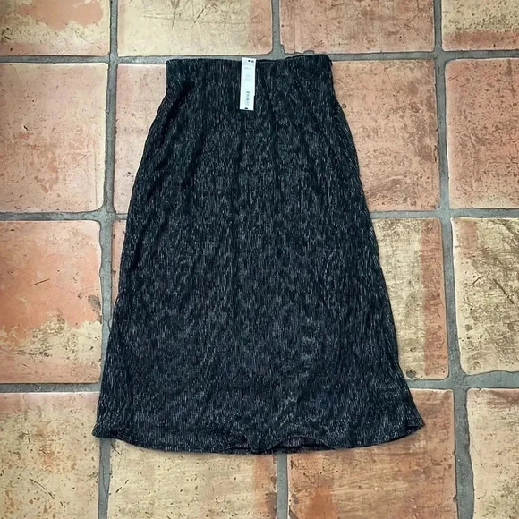 🔷 AQUA Knit Black Silver Metallic Midi Skirt Size Small MSRP$68 NWT Holiday - Picture 3 of 7